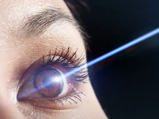 جراحات و ليزر الشبكية