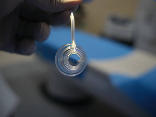 عدسات سكليرال